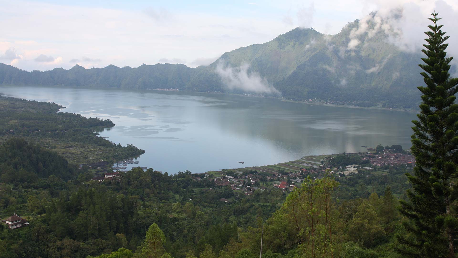 Batur_lake